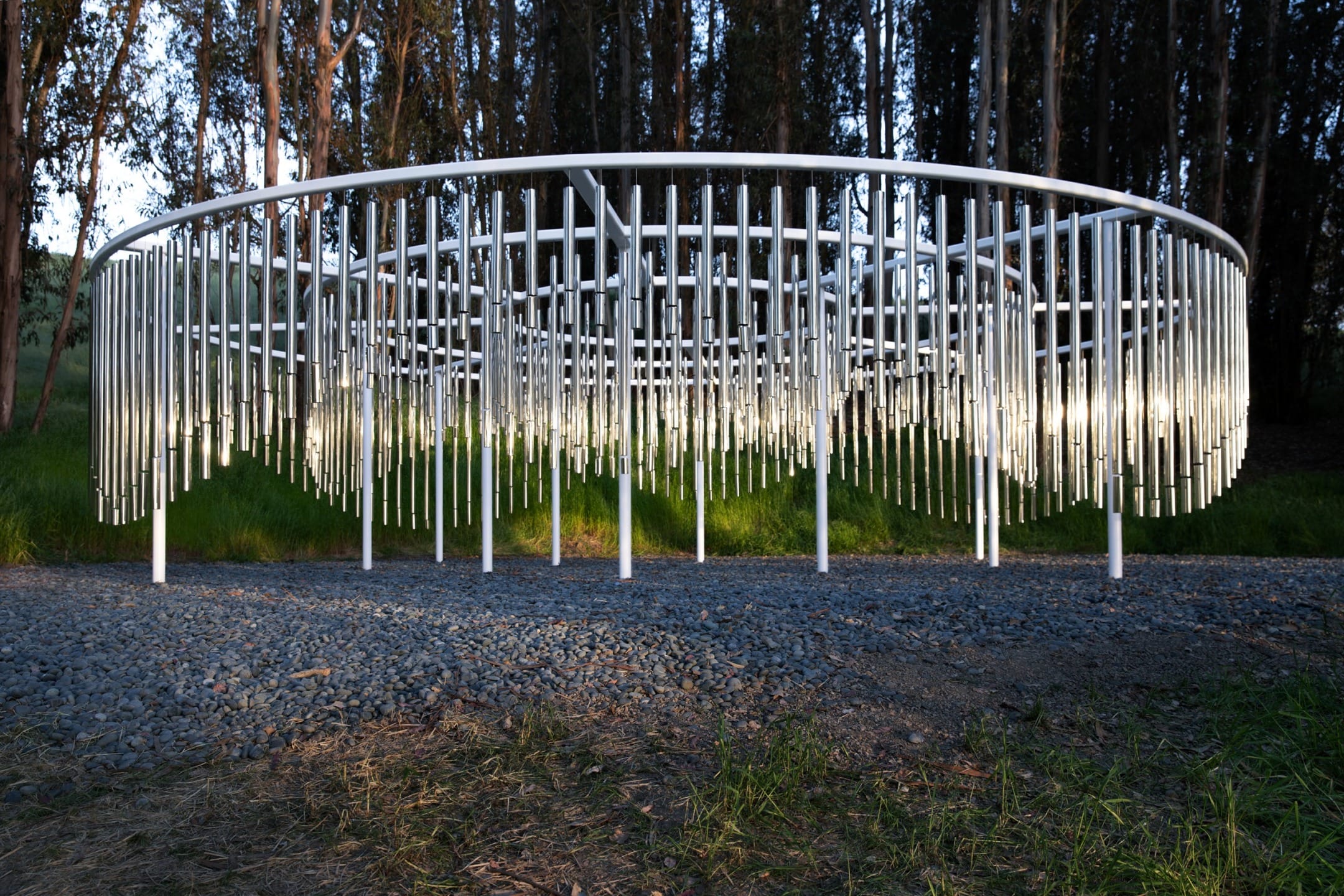 【コーウィン様用】DESTYNATION / Rising Up Artist Doug Aitken Installs Massive Wind Chime at Sonoma's Donum