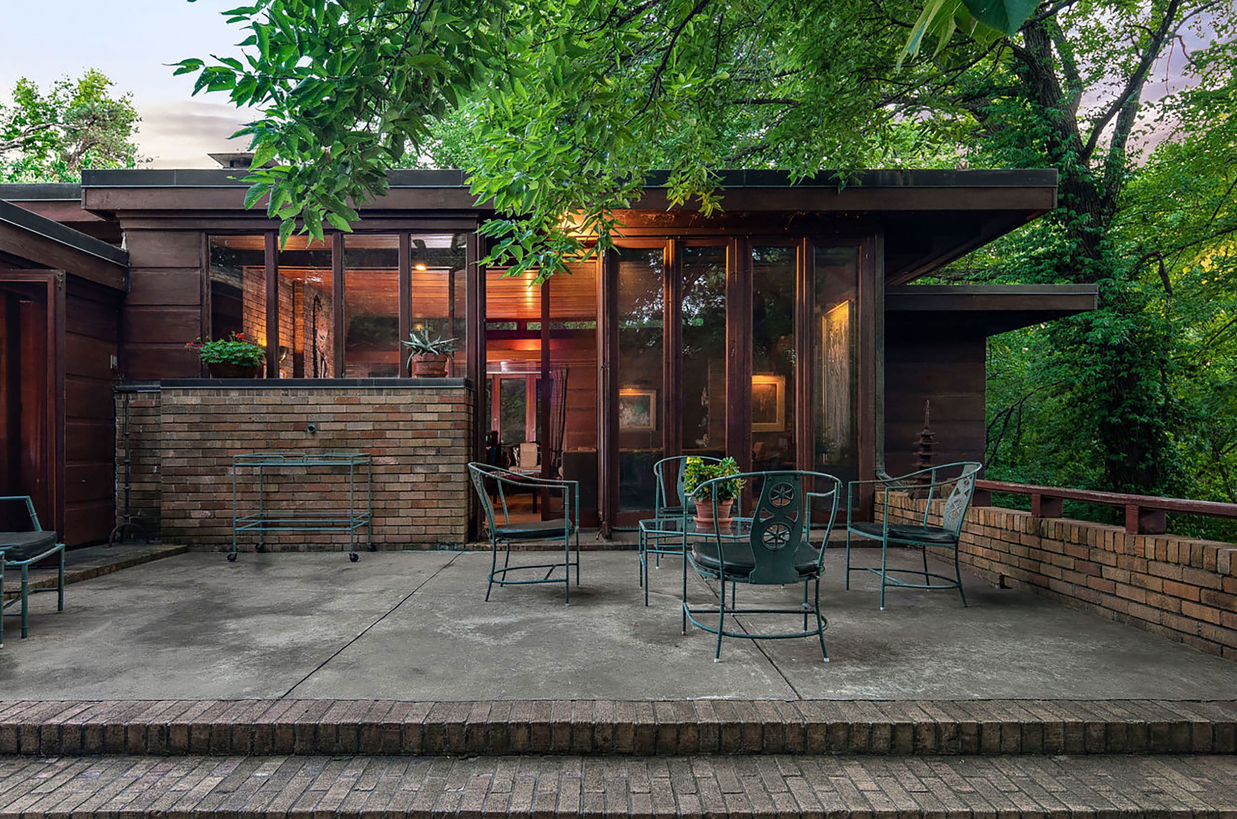 Frank Lloyd Wright–Designed House in Kansas City Hits the Market
