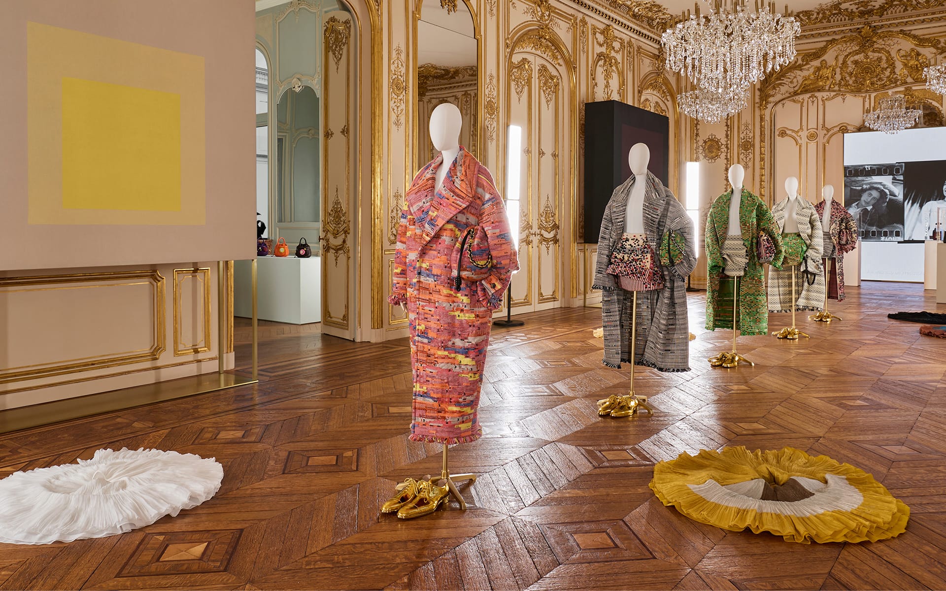 Inside Loewe