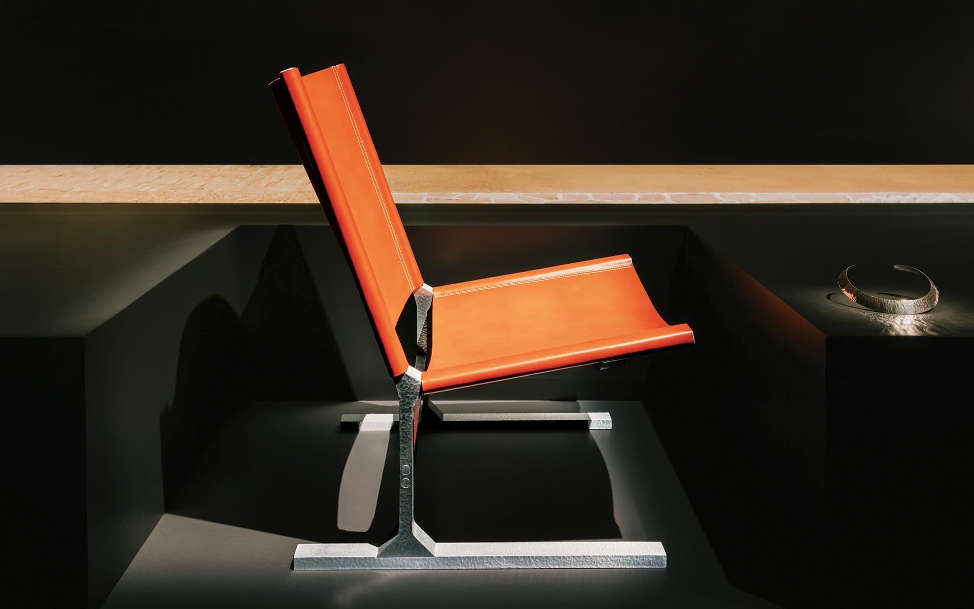 Hermes 150万「Karumi⁄カルミ」トライアングルスツール Hermès
