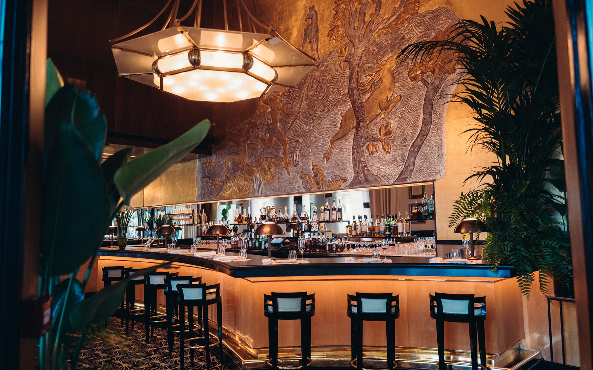 Discover 7 of the Most Spectacular Art Deco Restaurants in Paris