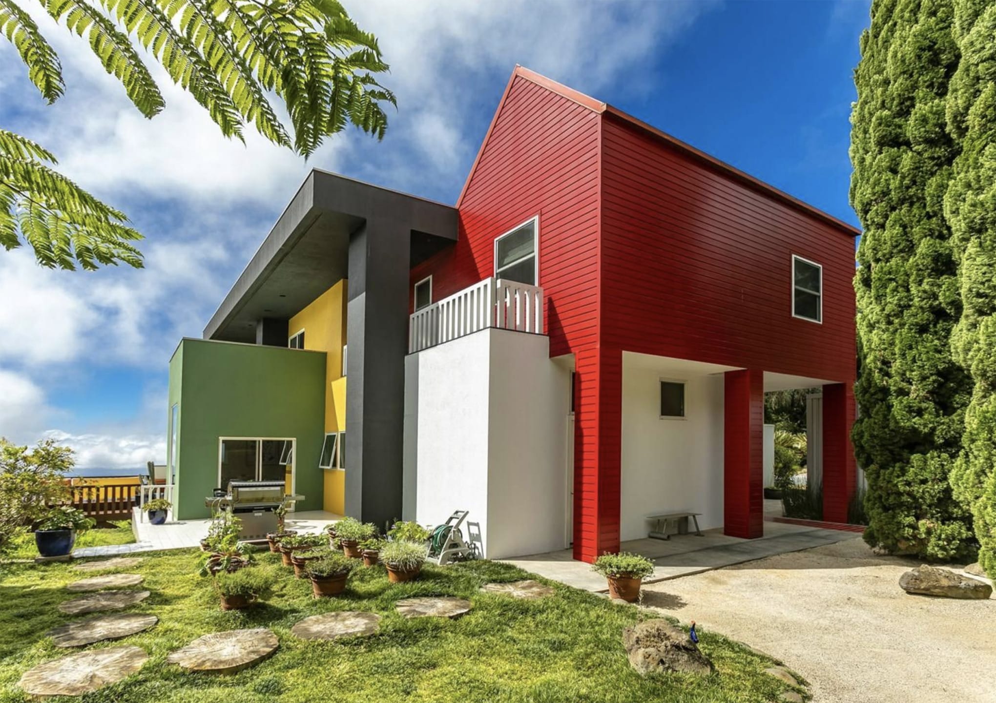Incredible Ettore Sottsass–Designed House in Hawaii Lists for $9.8