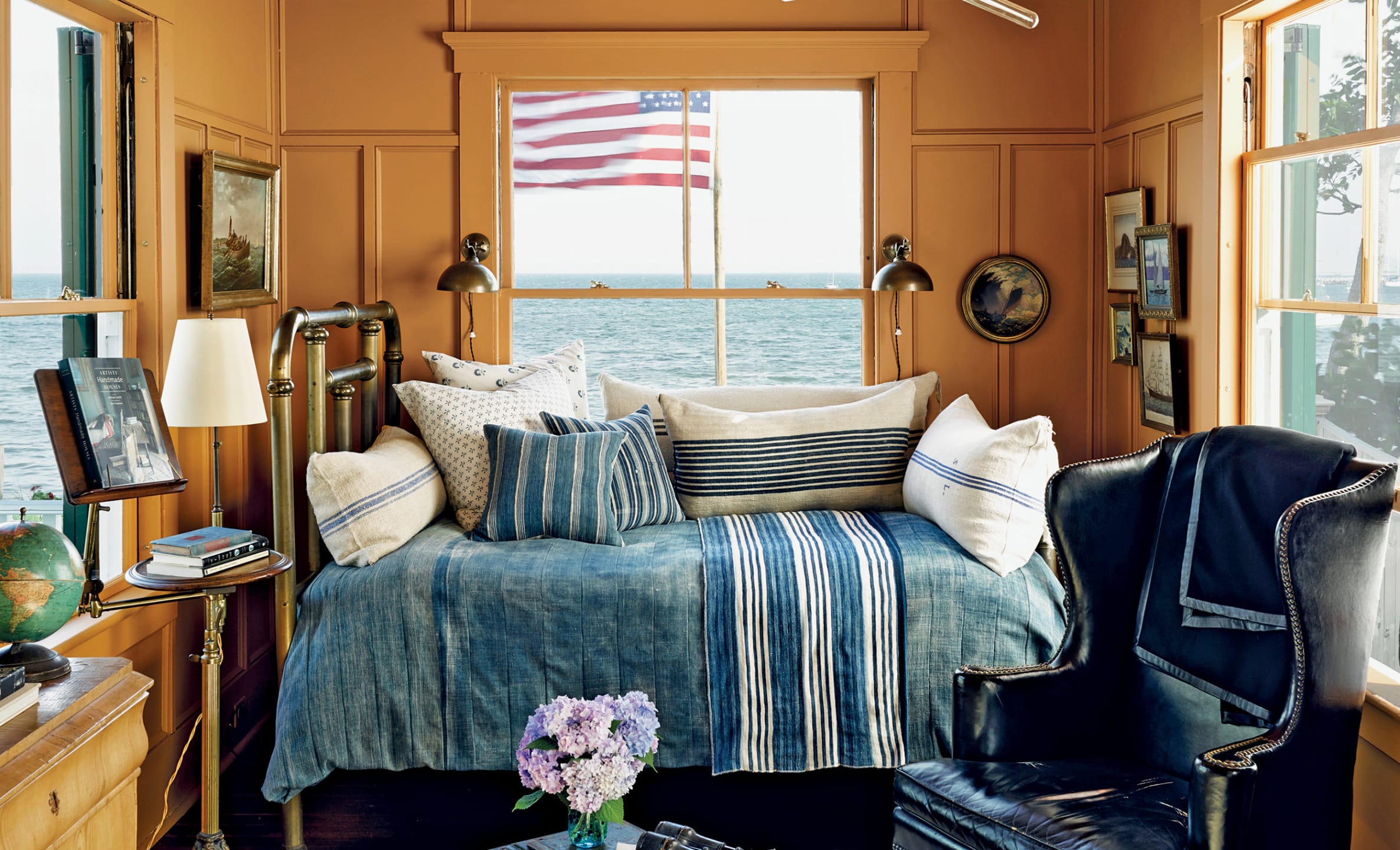 世界Seaside Interiors 写真集 See Inside 21 Dreamy Seaside Homes - Galerie Magazine