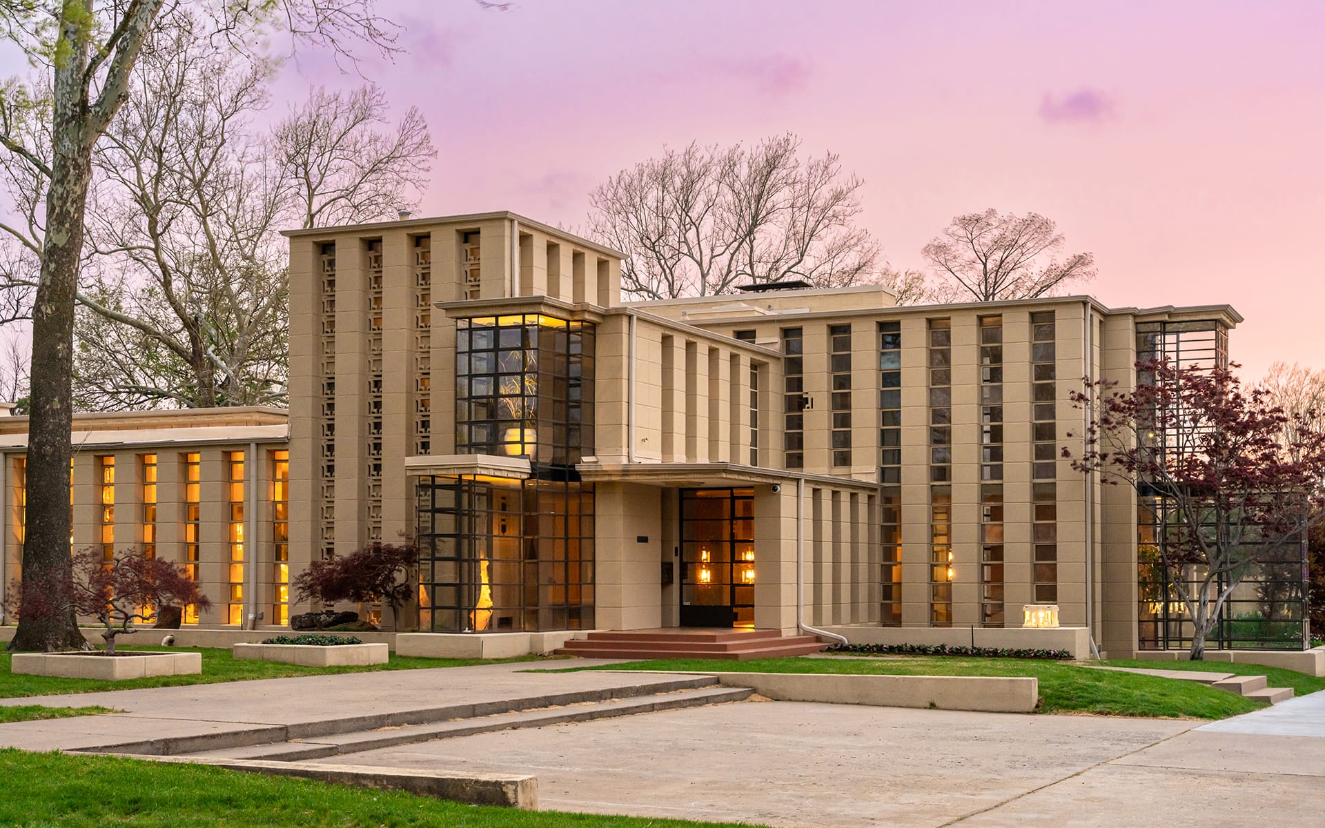 One of Frank Lloyd Wright's Largest Houses Hits the Market for $8