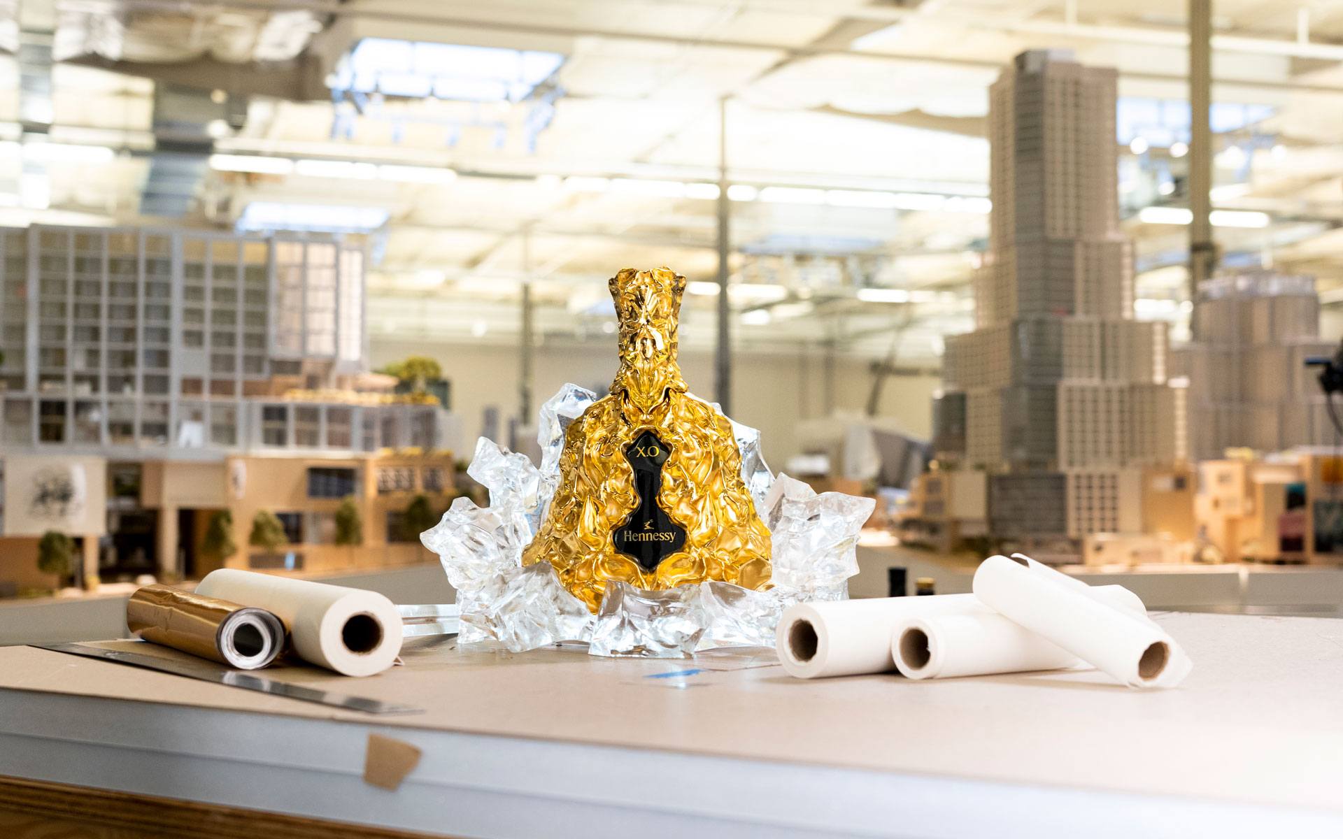 A First Look at Frank Gehry's Sculptural Decanter for Hennessy X.O