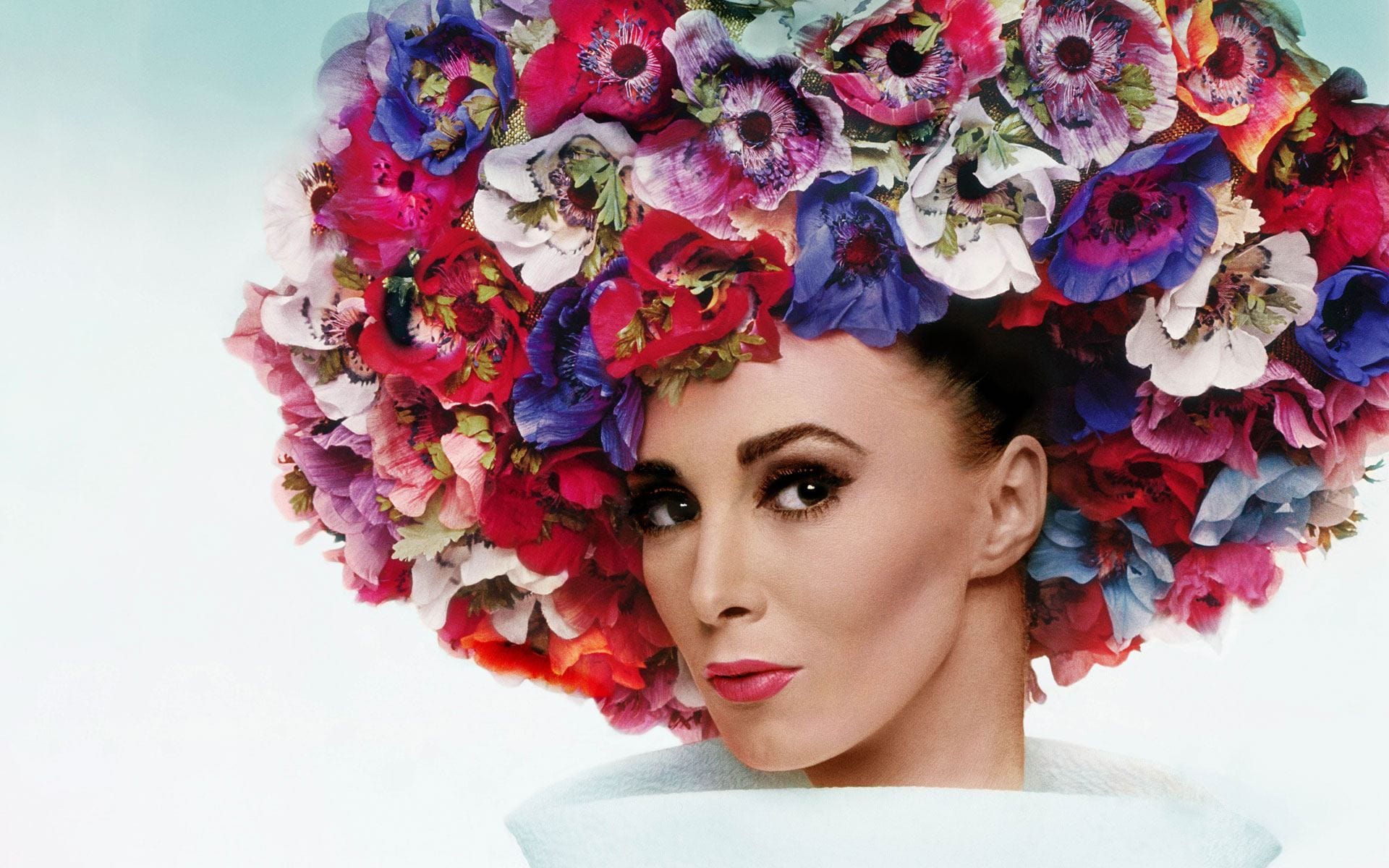 How Dior and Stephen Jones Perfected the Art of the Hat - Galerie