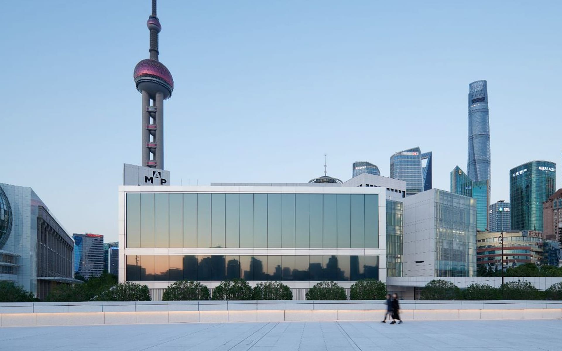 アート・デザイン・音楽 The Shanghai Museum of Art Jean Nouvel's New Museum in Shanghai Is a Minimalist Masterpiece