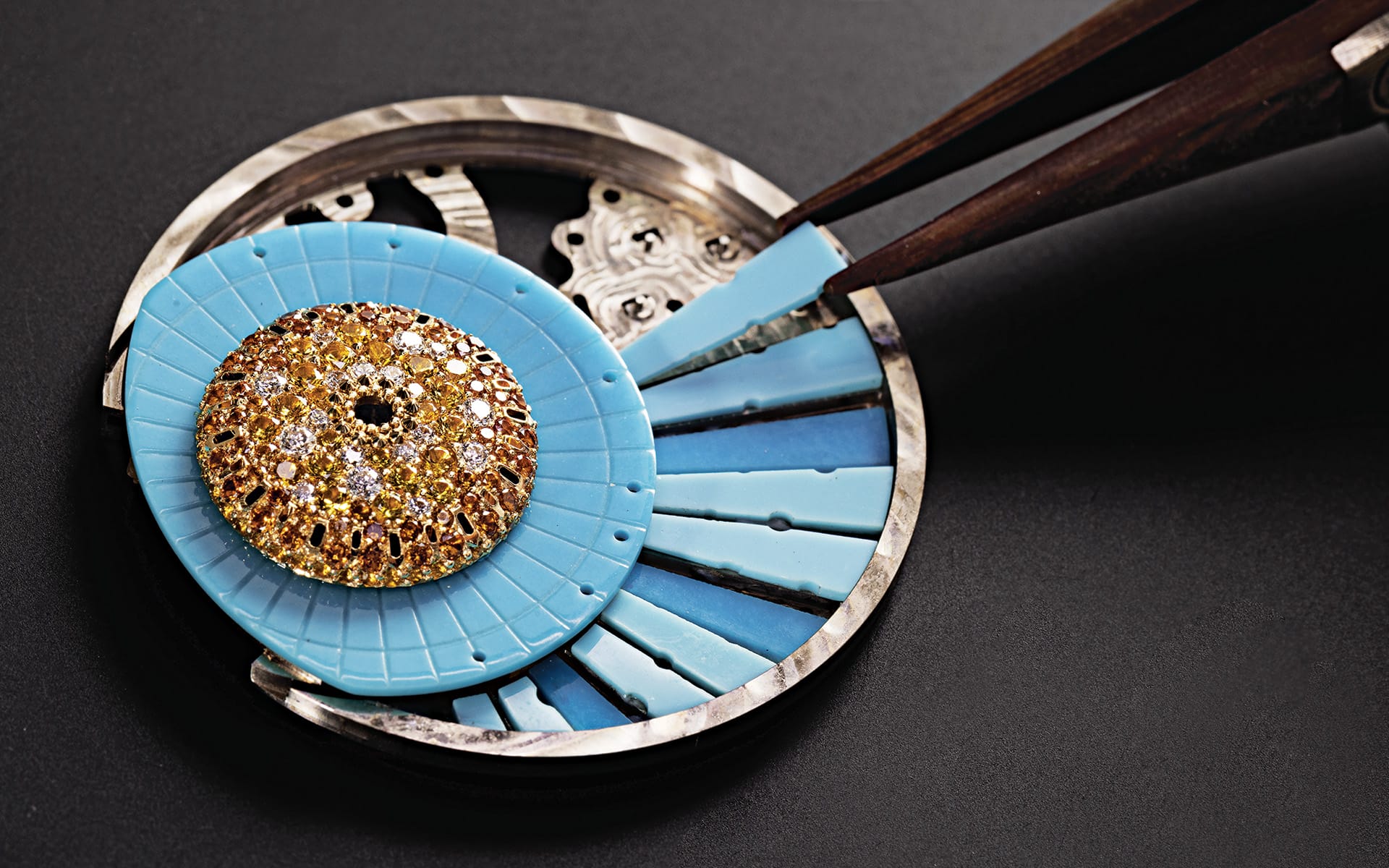 Van Cleef & Arpels Conjures an Enchanting New Collection of